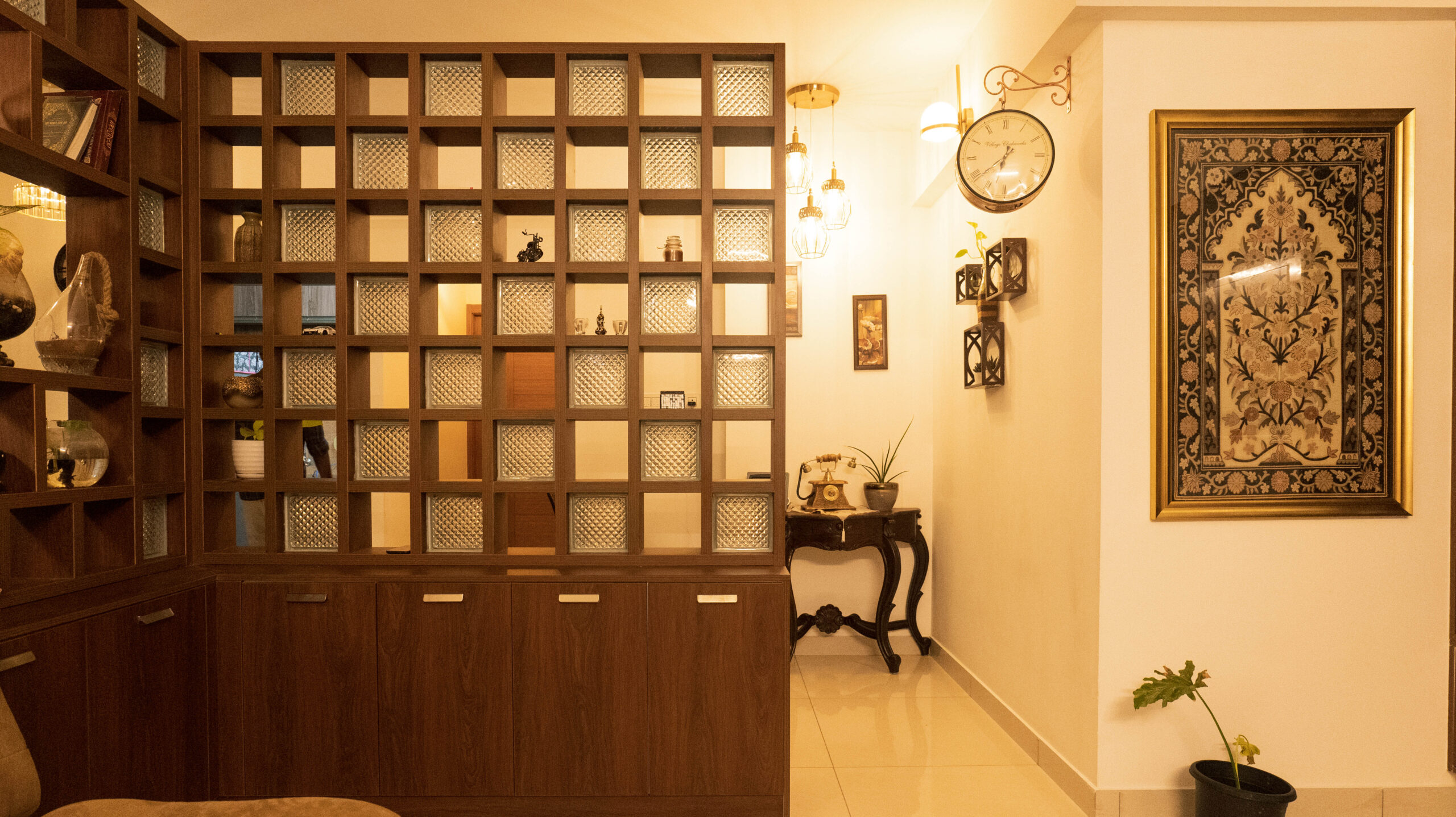 V5 Home Flat – Interior.